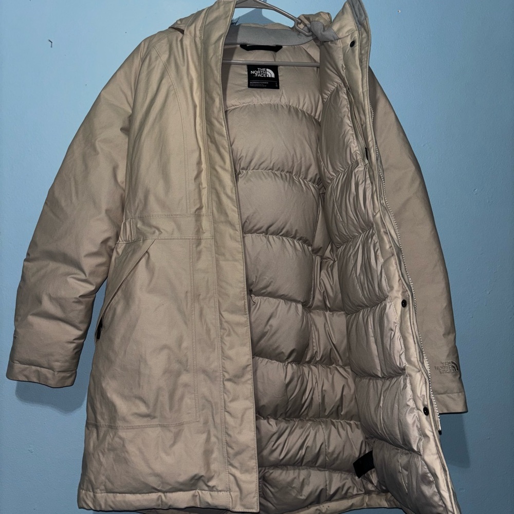 The north face jacket - Picture 2 of 4